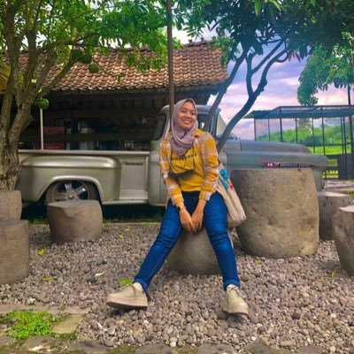 tiariskaaa's profile picture. adigang..adigung..aduhbiyung