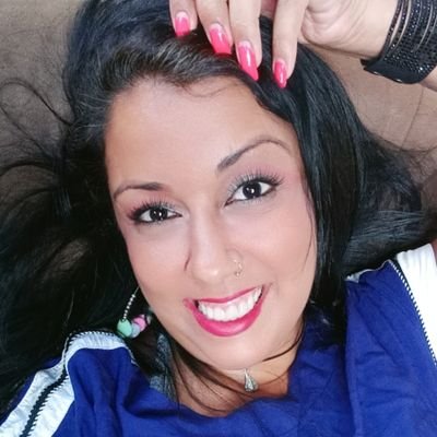 Blogueira no Divina beleza...! Amo tudo relacionado a beleza feminina,blogueira por amor.
contato:kat.soares2012@live.com