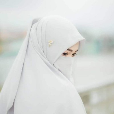 anchalshahzad22's profile picture. Talents lift you up, but character keeps you there.