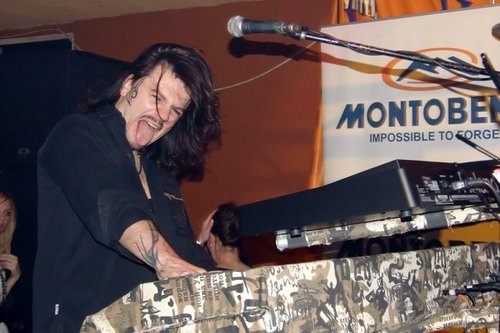 acaamadeus's profile picture. hammond & keyboard player and producer...