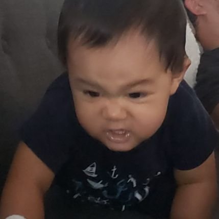 nguyenLin's profile picture. stay clatchet