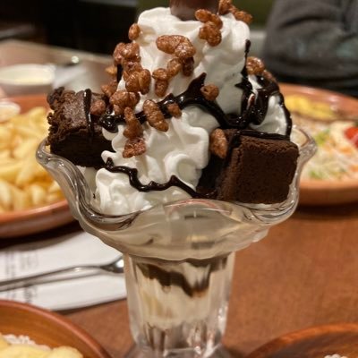 rf_ooooo's profile picture. 高卒成人済み))23さい😇夢専用垢 冬☃❄アイコンフリー(˘ω˘≡˘ω˘)コス垢@papemaru4022