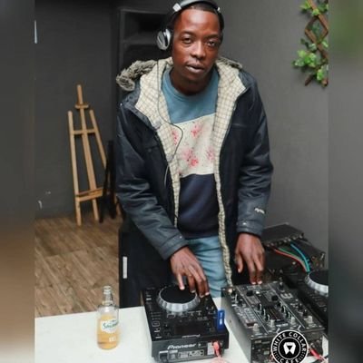 hard working...Amapiano producer x Deejay___
business Man___ Bookings..kefentse24@gmail.com/067 714 7574