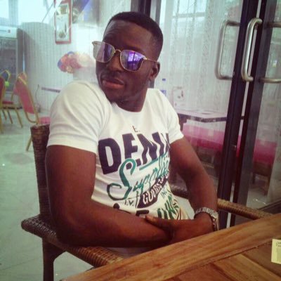 frappuccinnos's profile picture. self righteous.