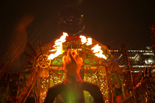 Fire Paformanceします！Partyしましょう！