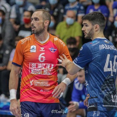 Joueur de handball @bmbenidorm.Jugador de balonmano en @bmbenidorm.Eskubaloiko jokalari profesionala @BalonmanoASOBAL -eko @bmbenidorm taldean.