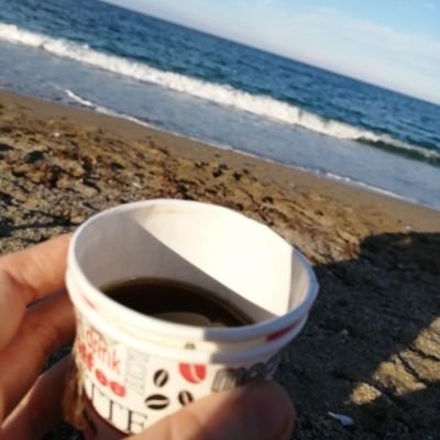 assiartofficial's profile picture. Artist and writer, INFP personality 
Instagram: @assiart_penandbrush