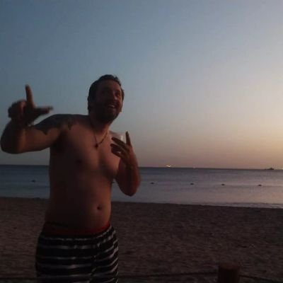 Aprendiendo todos los días del mundo digital. En constante evolución. todo lo que tenga que ver con marketing digital, SEO google ads y ahora con IA
