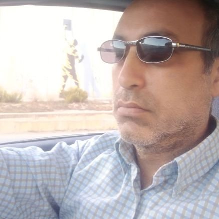 التغريدة ل بتسرقها اعمل عليها لايك اولا.
لبناني لا علاقة لي بدول اجنبية بقبض لبناني وبصرف بالدولار.
فما تخليني عوض الفرق فيك.