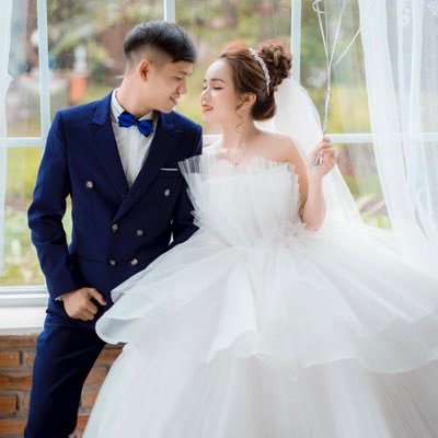 LXunMnh64195617's profile picture. 