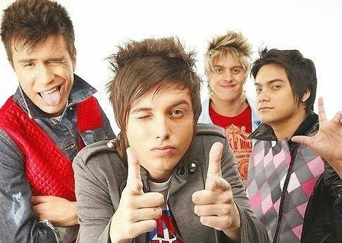Restart meu vicio eterno ! Nova Dona : @_FernandaMunhoz Oficializado por @Pelurestart.