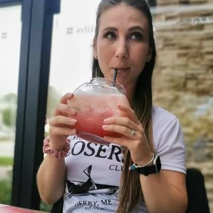 Jenabeddy's profile picture. Nurse, busy body, fit chick.