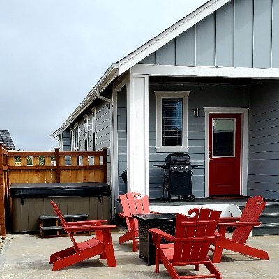 Ready for a beach vacation? Dog friendly 2 bedroom vacation rental at Oyhut Bay Seaside Village in Ocean Shores, Washington.
