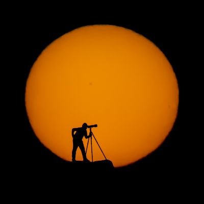 Fotógrafo aficionado y apasionado del skyline de Madrid y de las siluetas con el sol y la luna.