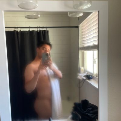 main @expnc // 18+ nsfw // MDNI // if you know me no you don’t // https://t.co/84wjCewLSv