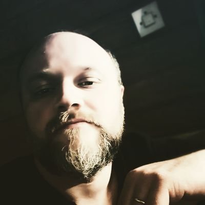 ALemesevic's profile picture. Kantautor, Kompozitor, Artist...