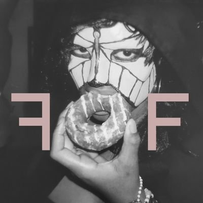 F0Fooak's profile picture. I'm a loser, who takes pictures of titties sometimes