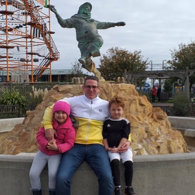 trickytrees23's profile picture. Nothing is more important than my family,