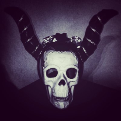 TheGothMama's profile picture. 🦇💀🌜🌟🕷️🕸️