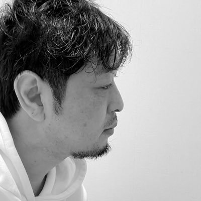 事業仮説からソリューションのアイデアとPMFまでのフローに併走する人。メンタリング経験を重ねて自分の武器を強くしたいアウトプットメインです。神奈川、東京あたりでフットサルしたい人も募集中。