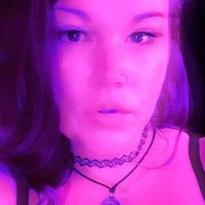 🔞21+ 👽 38f 💥Curvy milf. 🦊 🔥 420 friendly 💨 👽 Adventure. chill. eat pizza. 🍕 DDLG, bit bratty. servant sub. 🍑 Cappy/Sag cusp. ♑