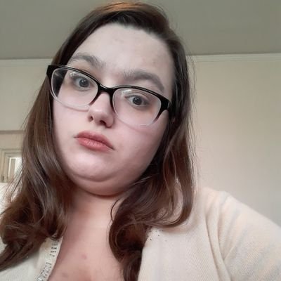 zinniaowleye's profile picture. Nerd, artist, feminist, animal lover, human rights enthusiast. she/her. Autistic.