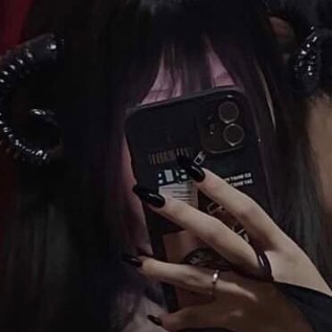 baybebun's profile picture. ✨𝘩𝘦𝘺 𝘵𝘩𝘦𝘳𝘦 𝘥𝘦𝘮𝘰𝘯𝘴, 𝘪𝘵'𝘴 𝘮𝘦, 𝘺𝘢 𝘣𝘰𝘪 ✨ | ♀| sʜᴇ/ʜᴇʀ | ʜyᴩᴇʀ-ᴀᴄᴛɪᴠᴇ ²⁴/⁷ | ᴡᴇᴇʙ ₐf | 𓆩♡𓆪