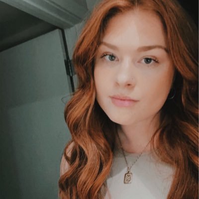 saricohen_'s profile picture. UofR Nursing