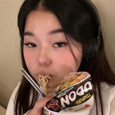 tralhafrio's profile picture. 