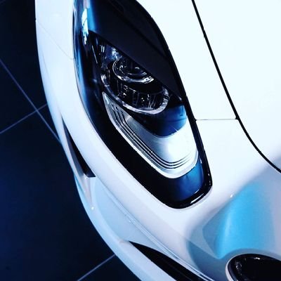 2018年11月製造の初期、量産型A110に乗っています。アルピーヌA110三大疾病、エアコン、オルタネーター、燃料ポンプ達成。投稿はこの初期型のA110についてなので、後期型や限定車とは異なる場合がありますので、ご了承ください。