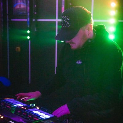 Resident DJ/Mashup Producer with releases on HighlySwungRecords & HDR, featured Artist on TheMashupUK