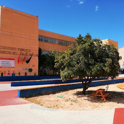 Somos las familias que hacen posible lo difícil 😊
CEIP Ramón María del Valle Inclán (Madrid)