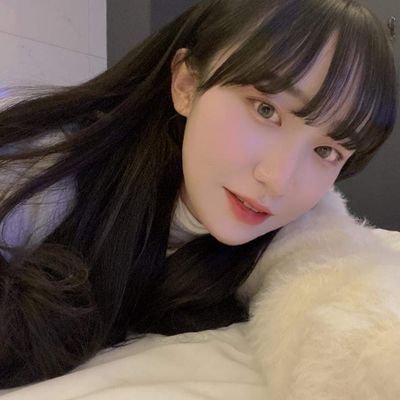 rRiSUb3b9UIPsDi's profile picture. 인스타는 일상계 
팔로우만