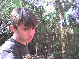 so tenho16 anos    rock     tipos   brimg   me  the horizon
   escape  the  fate som pesado  http://t.co/4Mg5UUK3WW