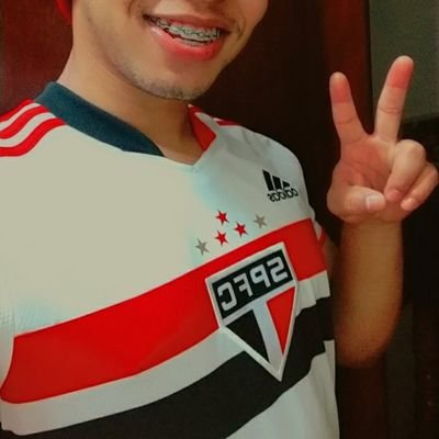 Friends 👨👨👧👦, La Casa de Papel 💰, The rookie 🚔 e Dark 🕗.
SPO 🔴⚪⚫ e GSW 💙🏀
O mundo não pode me derrubar pq eu gosto de sentar no chão!