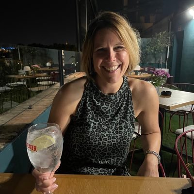 flower_suzie's profile picture. A hardworking mum who is passionate about almost everything.
