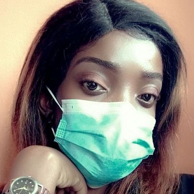 congolaise licenciée en informatique , la liberté du genre , l'égalité pour tous notre champs de bataille .un congo fort et prospère