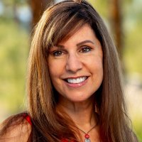 Susan Azim Preorder THE SEARCH FOR US Boyer (@susanjenna) 's Twitter Profile Photo Susan Azim Preorder THE SEARCH FOR US Boyer (@susanjenna) 's Twitter Profile Photo