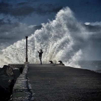 Tommy_HassanCam's profile picture. Photographer, Belfast, Opinions my own.