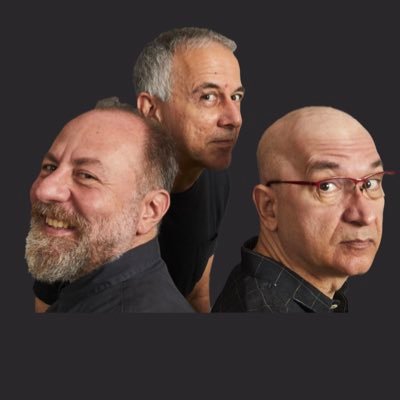 Twitter oficial d'Os Paralamas do Sucesso. Operado pela equipe da banda. Siga a gente também no Facebook e no Instagram - osparalamas