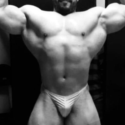 hihopeslilfaith's profile picture. Fan of huge bodybuilders and size-obsessed muscle addicts. Off-season, perma-bloated, bulging and soaked in roids.