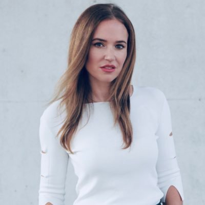 ✖️✖️ Financial Feminist. 📈Economist. CEO @ellexxcom. Committed to change the face of the finance and media industry.✍🏽Founder https://t.co/yzrdqrETB9.