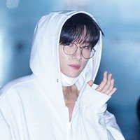 J𝐞n ⋈ 🌌 𝐥ate 𝐧ight 𝐟eels (@jennambb) 's Twitter Profile