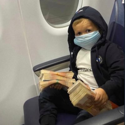 retrobagz's profile picture. fulltime bagholder