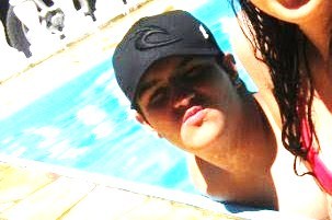 Soolteeiro , Soozinho , Solitáário !     hahaha Feelicidade http://t.co/5SchxKhQUY