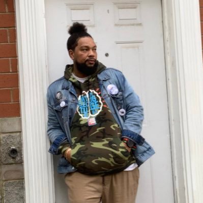 toussaintwerner's profile picture. light Skin look off champion 3 years in a row . a complex man, drawing off of simplicity... https://t.co/7iKsDMxvnY