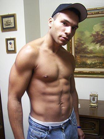 Littlelouie07's profile picture. I'm sweet, Love to meet people,  I like to chill watch t.v I'm quiet, love to make people laugh. Look for the better things in life.