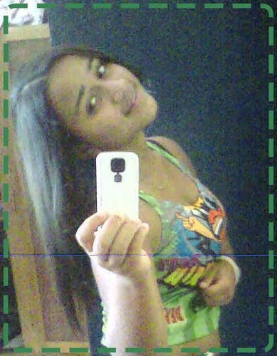 não me importa o
　　 qe os outros dizem !


　　　apenas me dou valor pois sou dona de mim
　e das minhas próprias vontades ! ;)
by: Luana Araújo