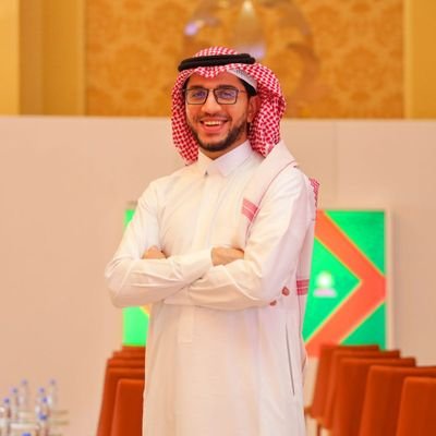 عاشق لعلم النفس، عاشق للقراءة،، أن تفكر يعني أن تتألم!!