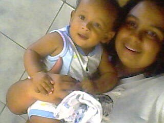 - disfarçando as evidências . ;D